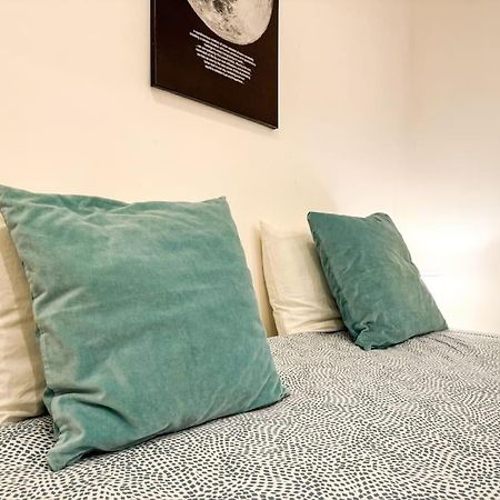 Home Sonhos 21 Lisbona Esterno foto